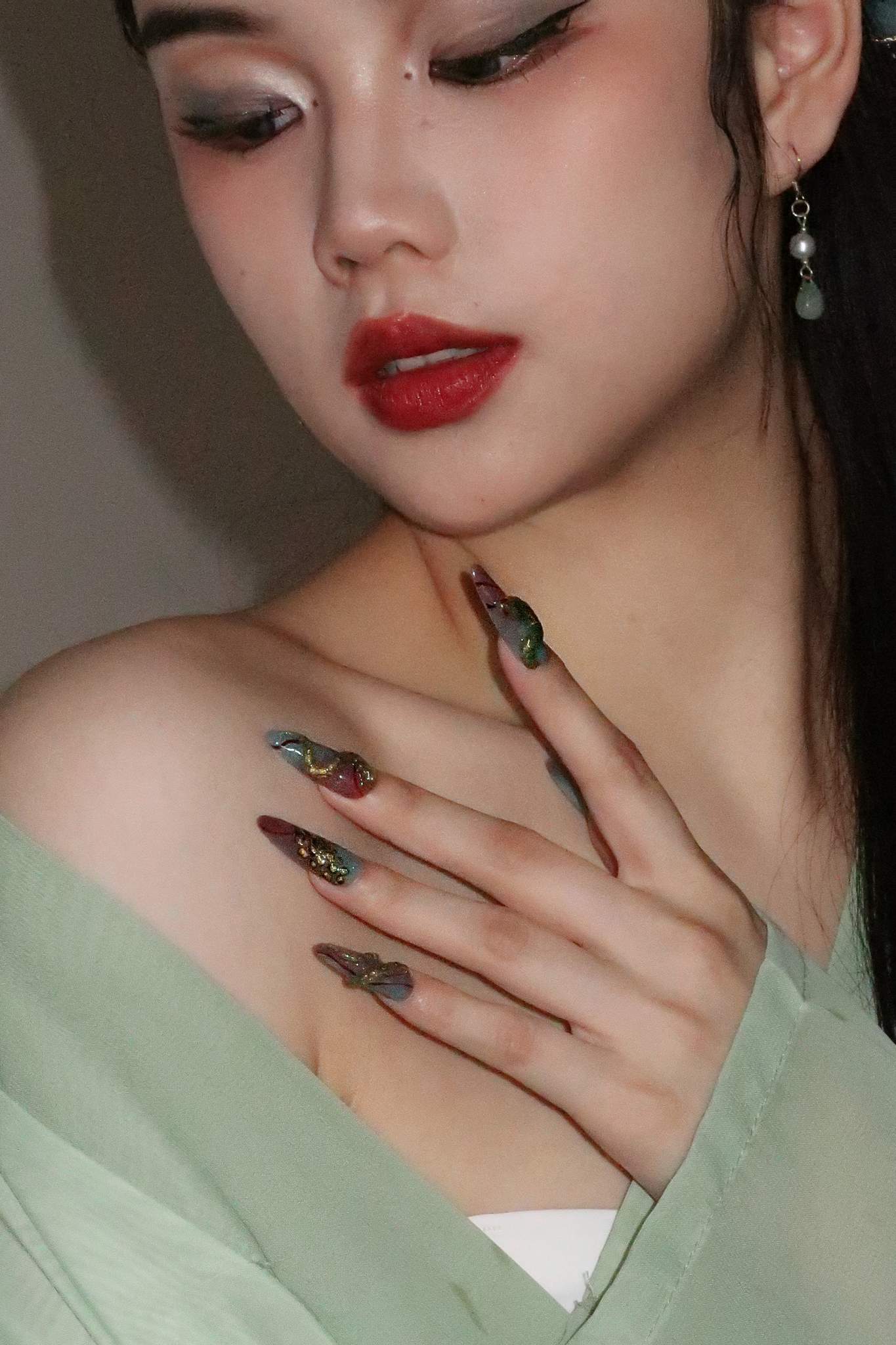 Olive S